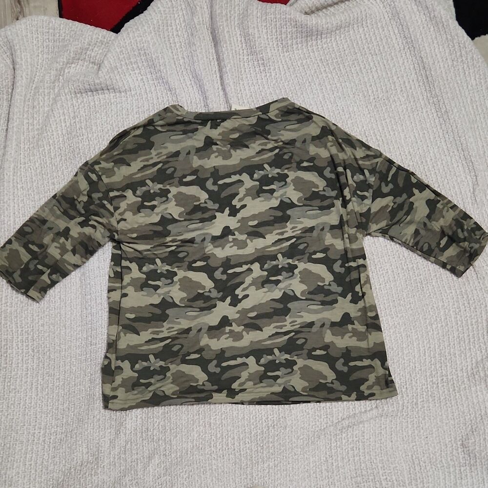 Alredine Camouflage Knit 3/4 Sleeve‎ Crew Neck Top Womens M Green Gray Black